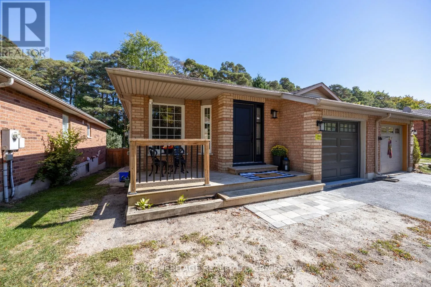 71 KATE AITKEN CRESCENT