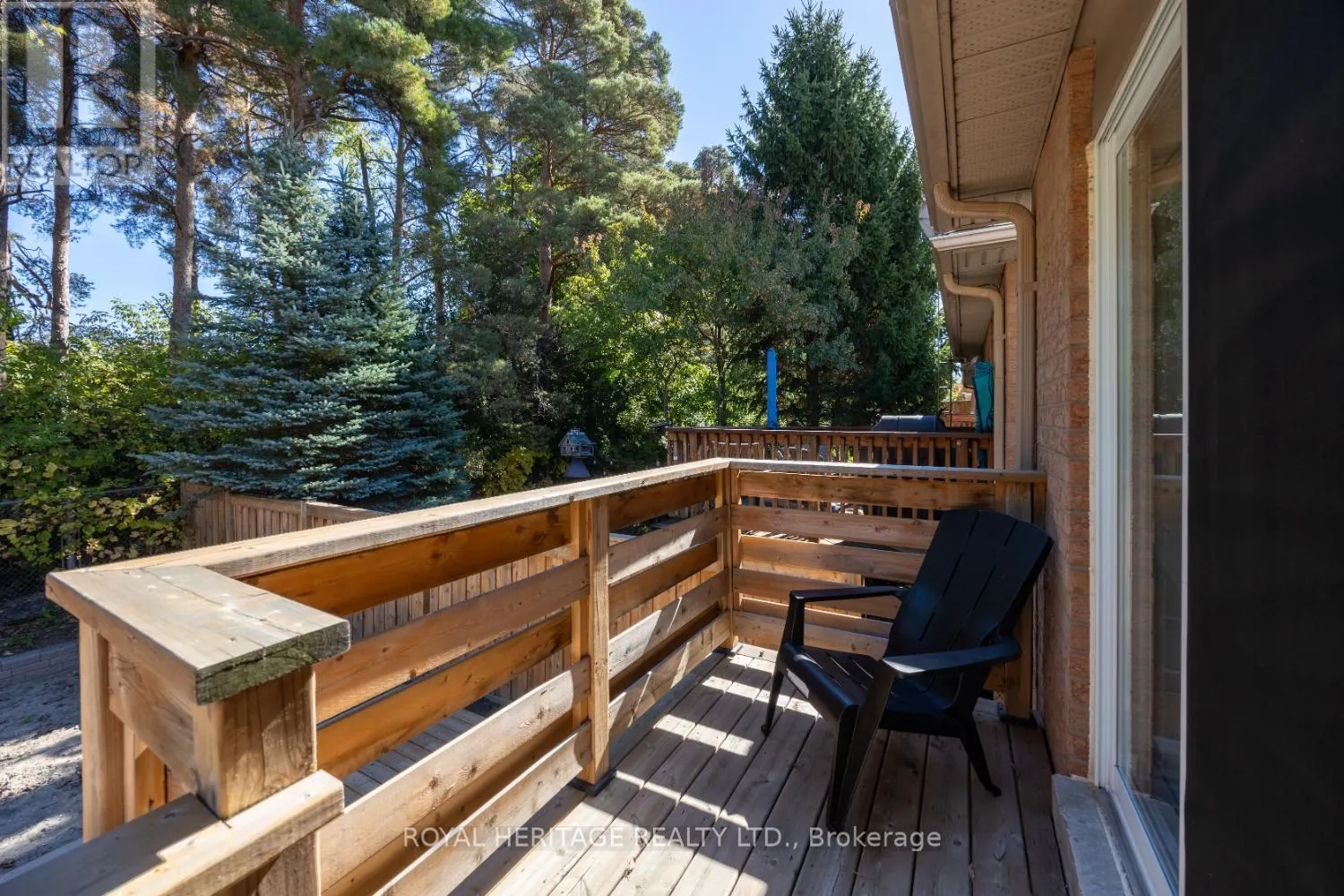 71 KATE AITKEN CRESCENT
