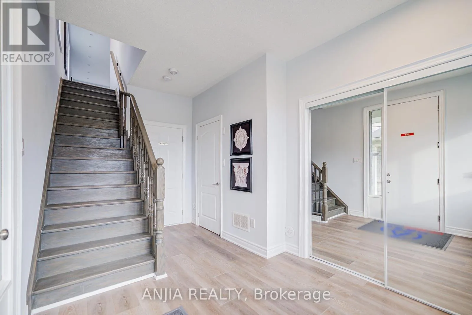 390 ARTHUR BONNER AVENUE