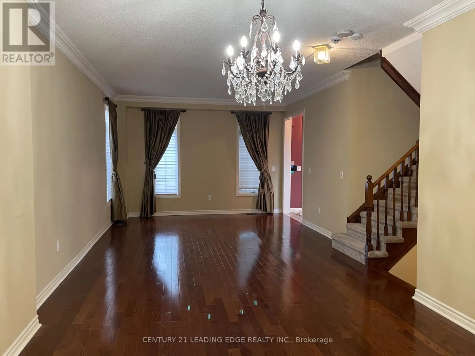 58 MANORWOOD DRIVE