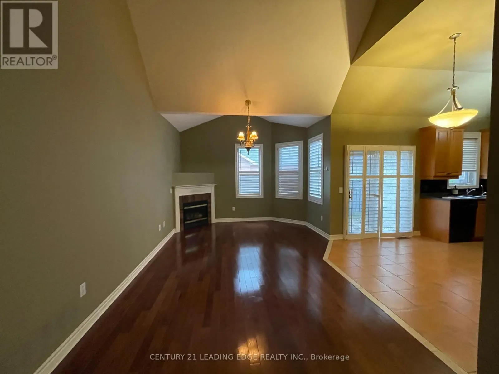 58 MANORWOOD DRIVE