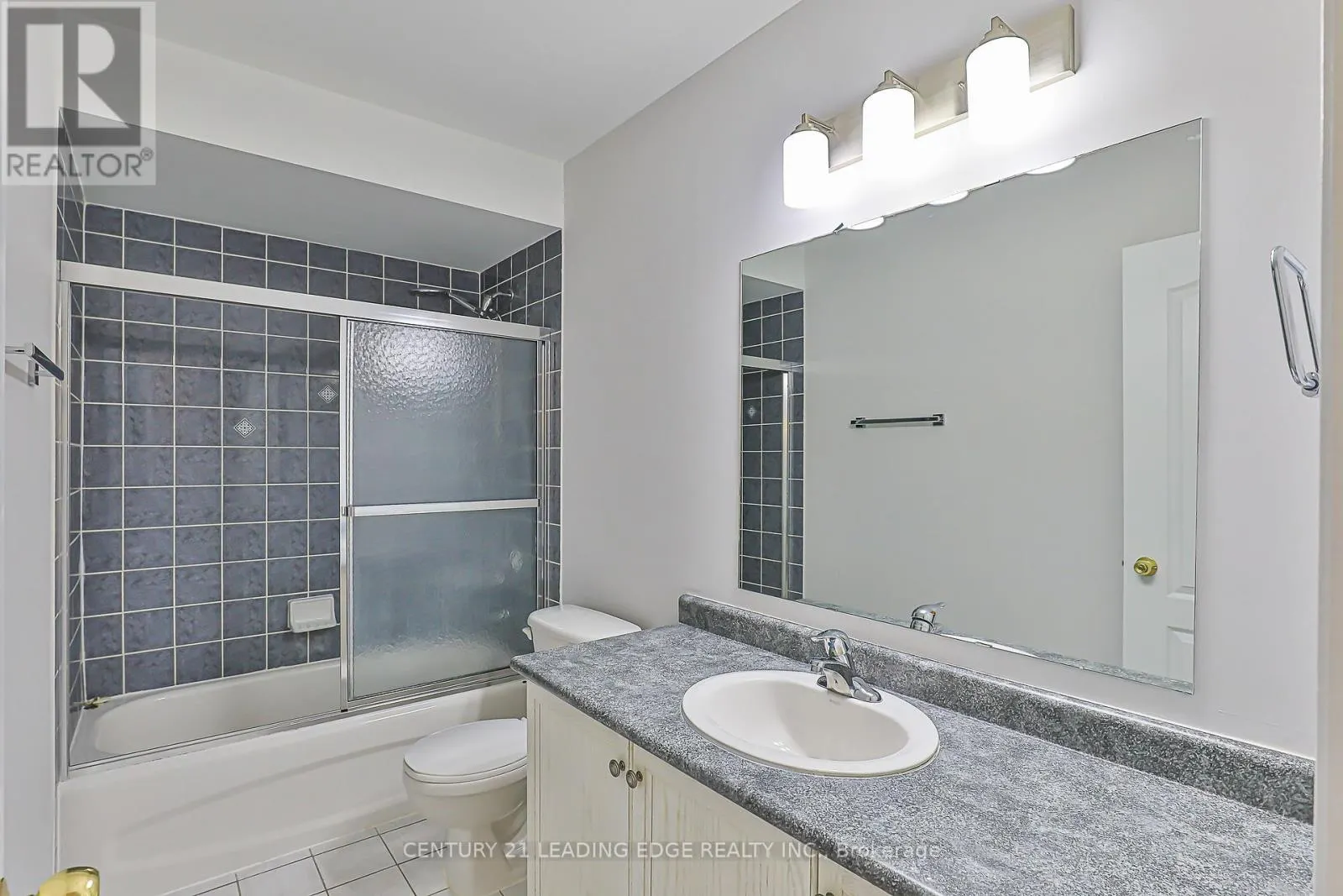 21 LILLY MCKEOWAN CRESCENT