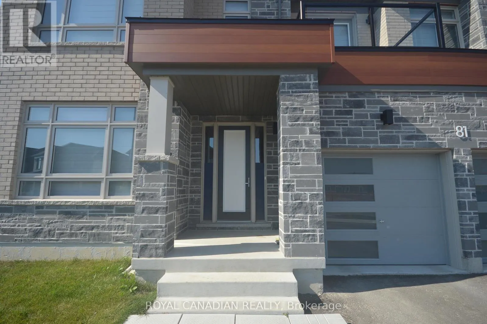 81 SETTLERS CRESCENT