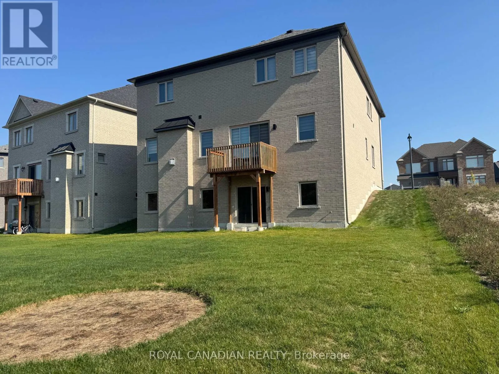 81 SETTLERS CRESCENT