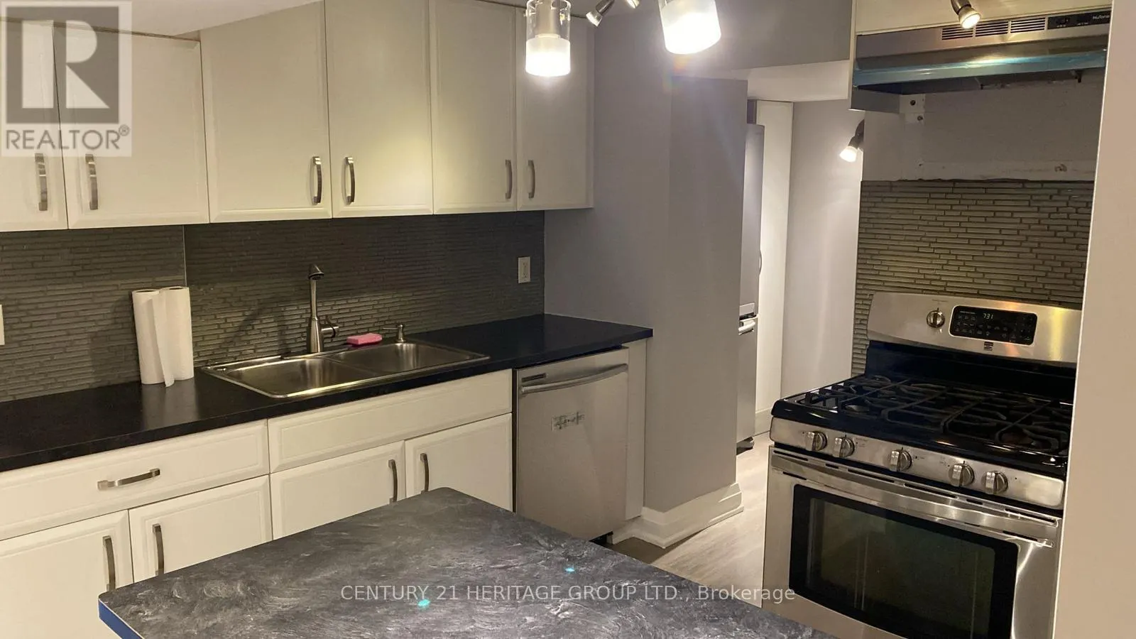 BSMT - 39 CARTIER CRESCENT