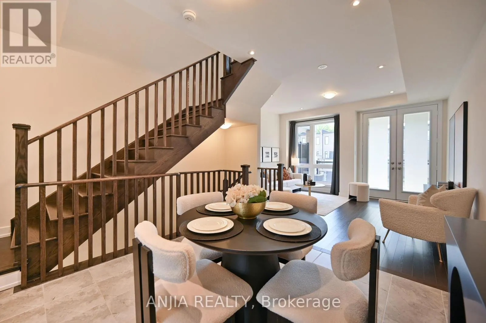 100 STAUFFER CRESCENT