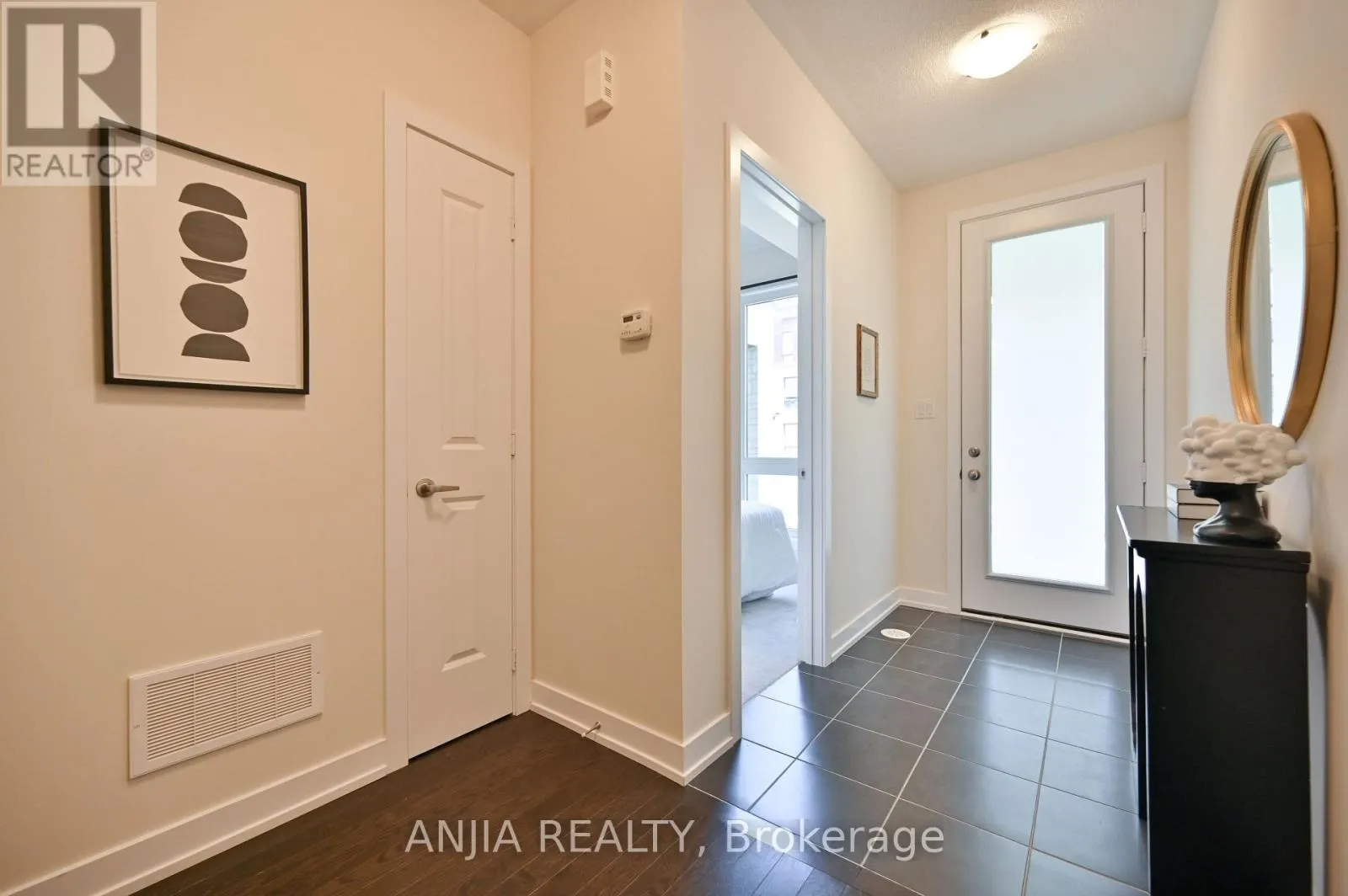 100 STAUFFER CRESCENT