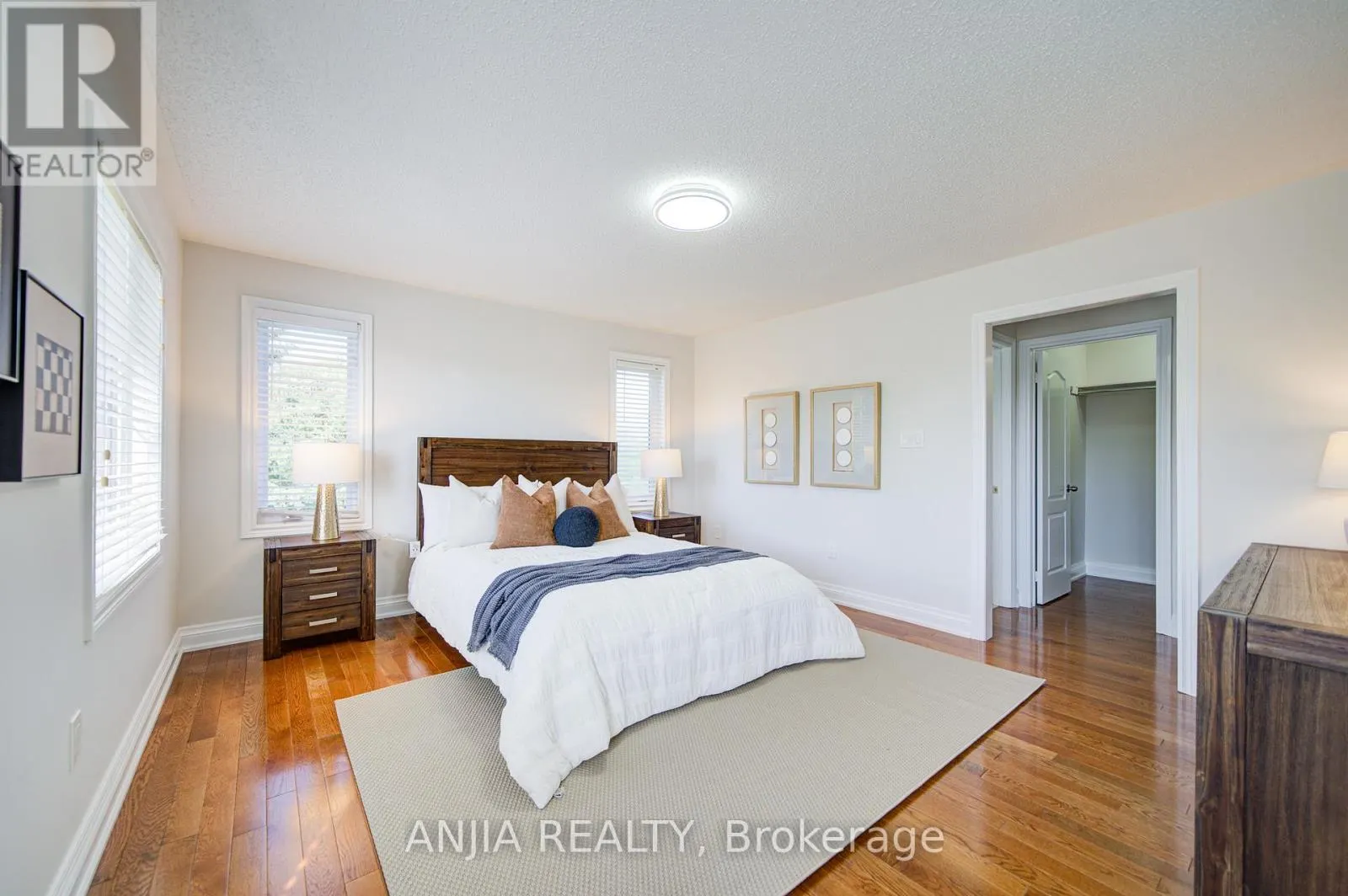 4 JAMES RATCLIFF AVENUE