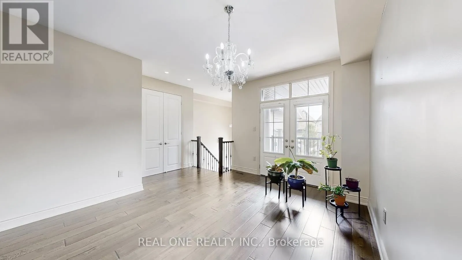 193 CRANBROOK CRESCENT