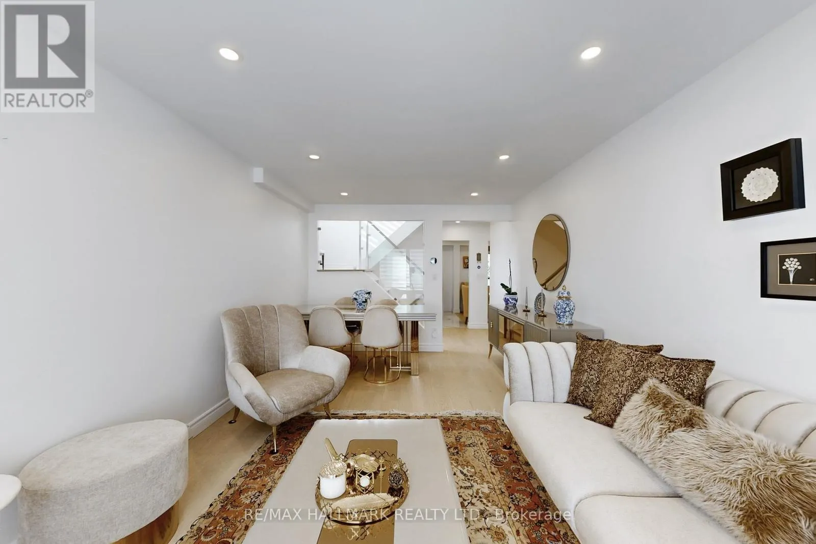 6 WILES COURT