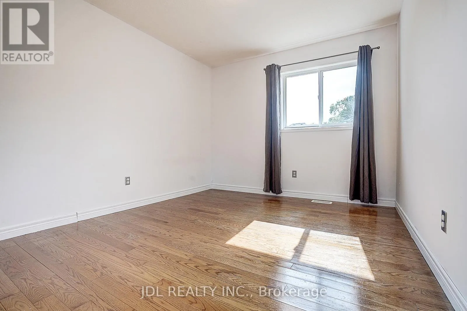 1187 LESLIE DRIVE