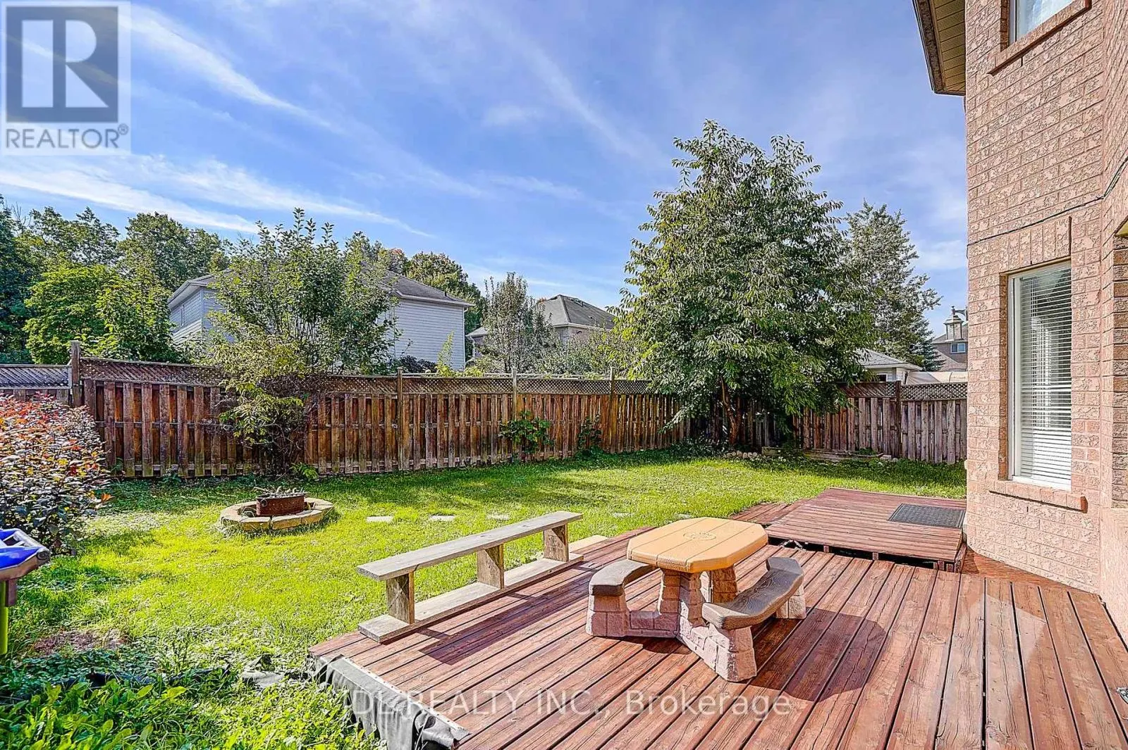 1187 LESLIE DRIVE