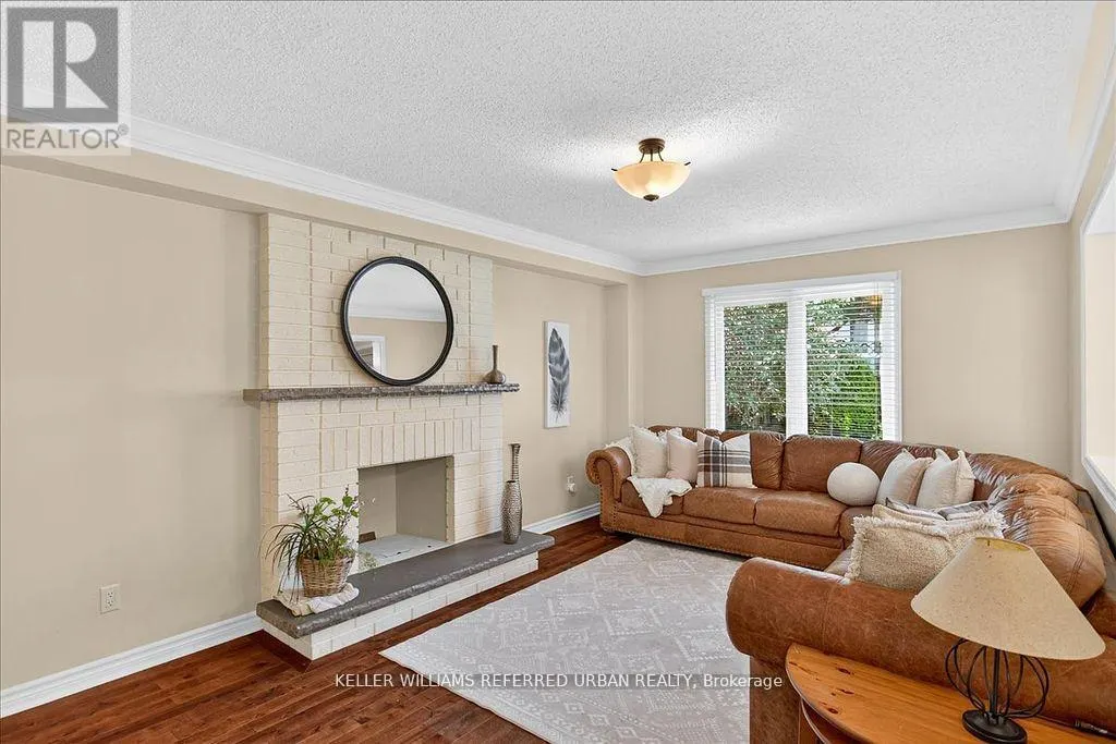 32 NELSON CIRCLE