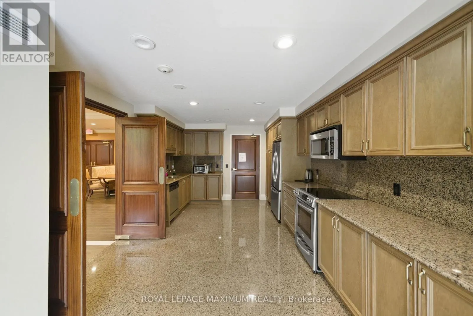 714 - 9225 JANE STREET