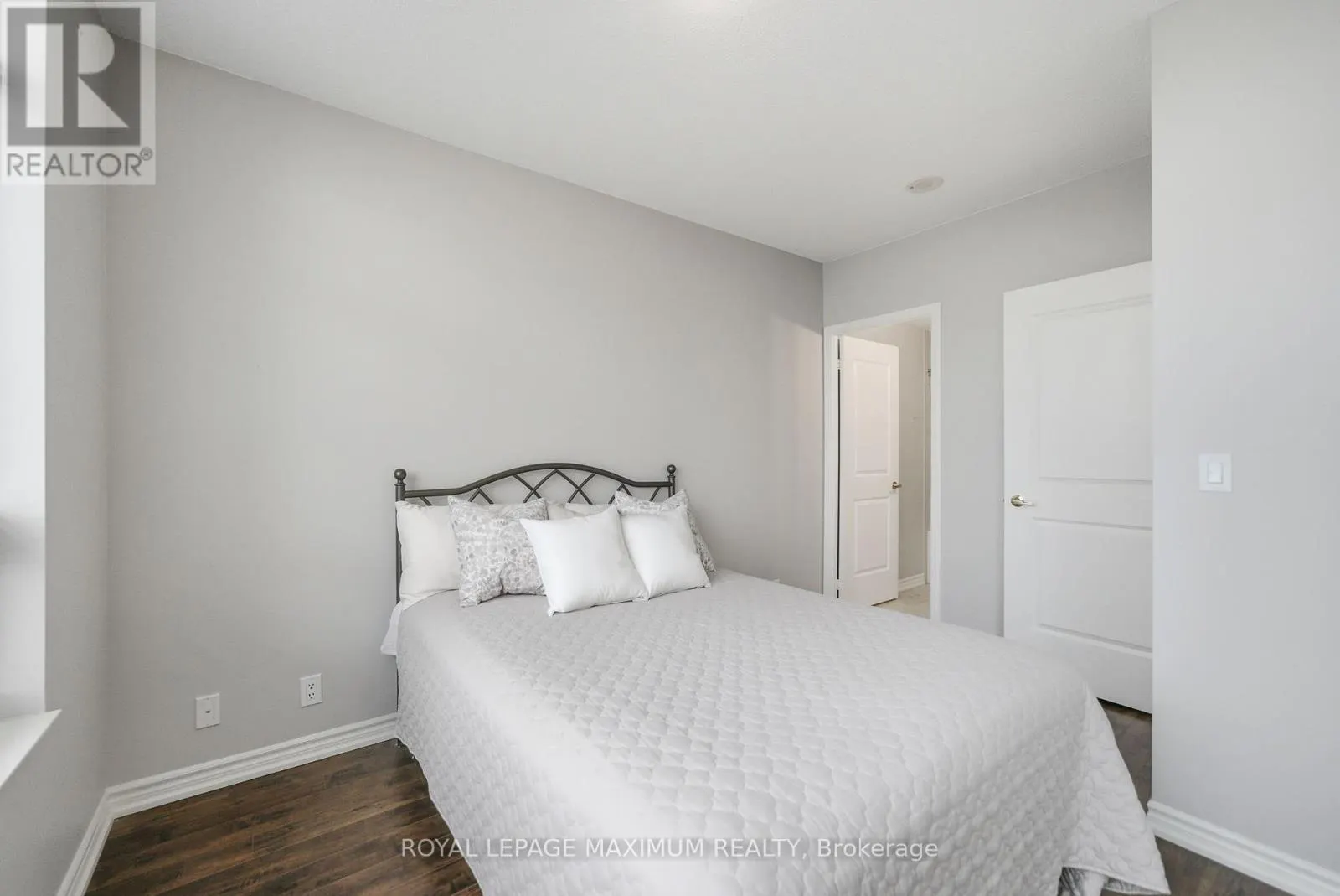 714 - 9225 JANE STREET