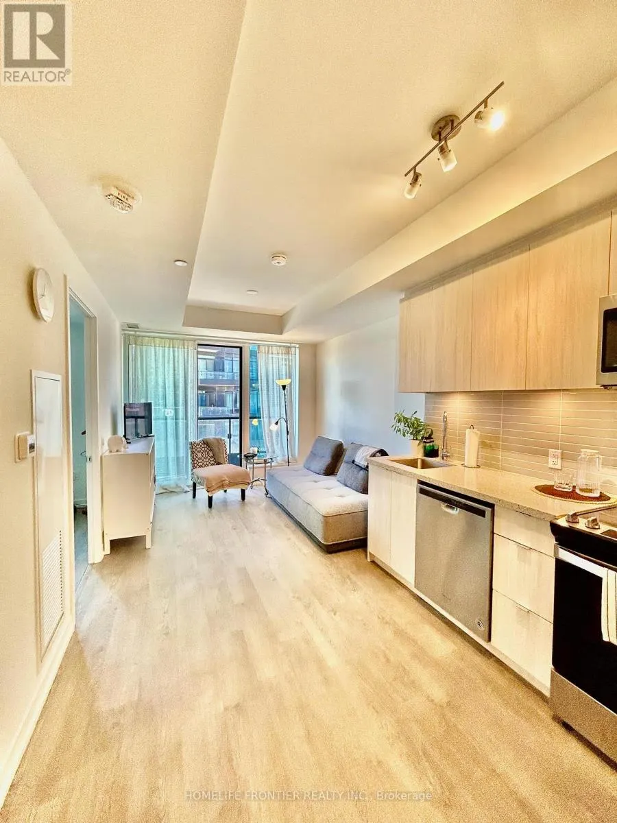 623E - 8868 YONGE STREET