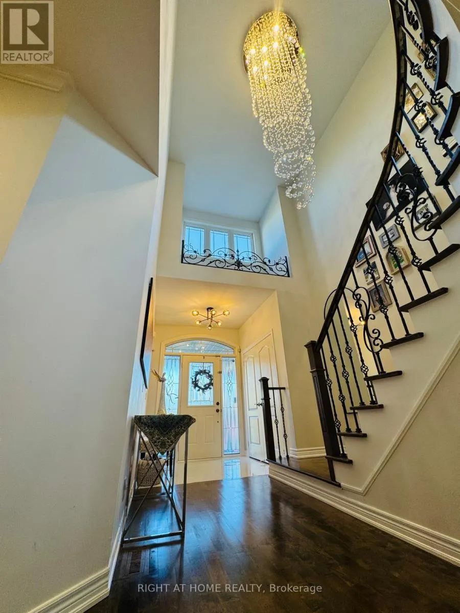110 THATCHER CRESCENT