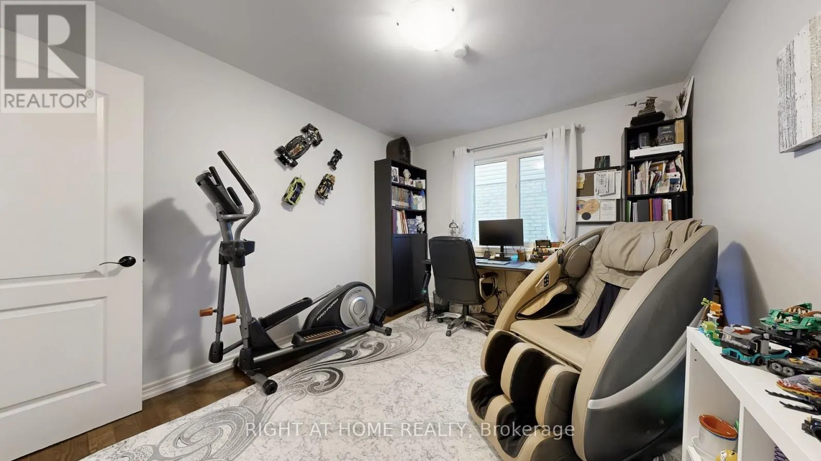110 THATCHER CRESCENT