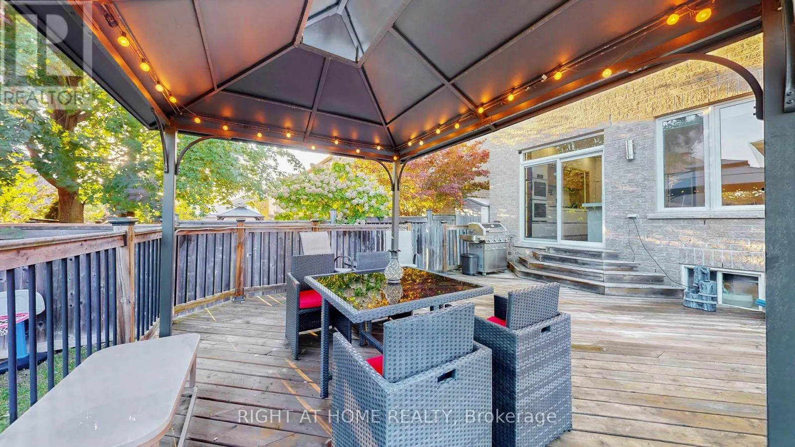 110 THATCHER CRESCENT
