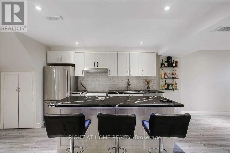 110 THATCHER CRESCENT