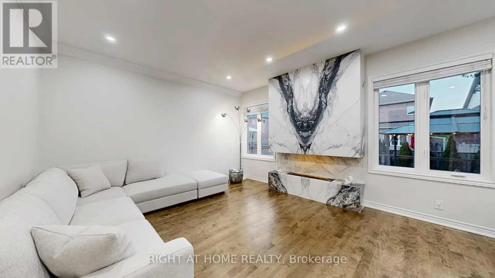 110 THATCHER CRESCENT
