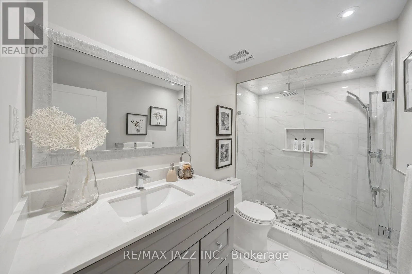 26 - 10 BELLE TERRE WAY, #26