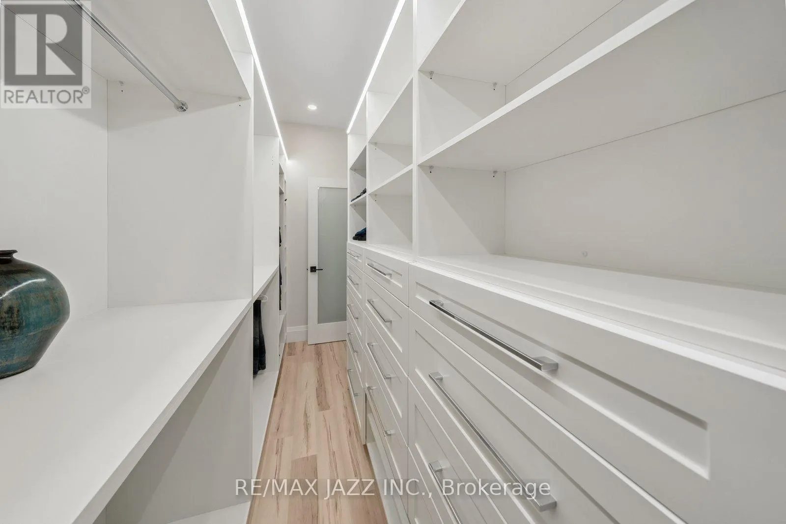 26 - 10 BELLE TERRE WAY, #26