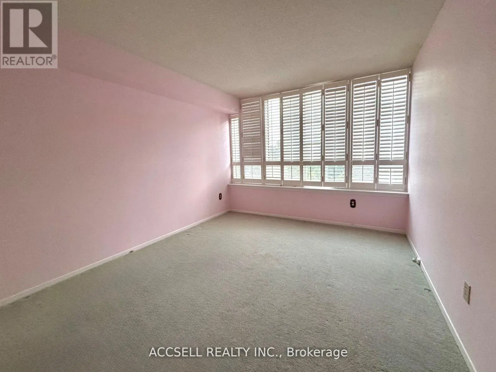 522 - 25 AUSTIN DRIVE