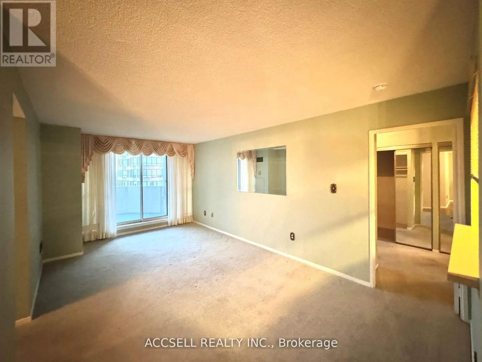 522 - 25 AUSTIN DRIVE