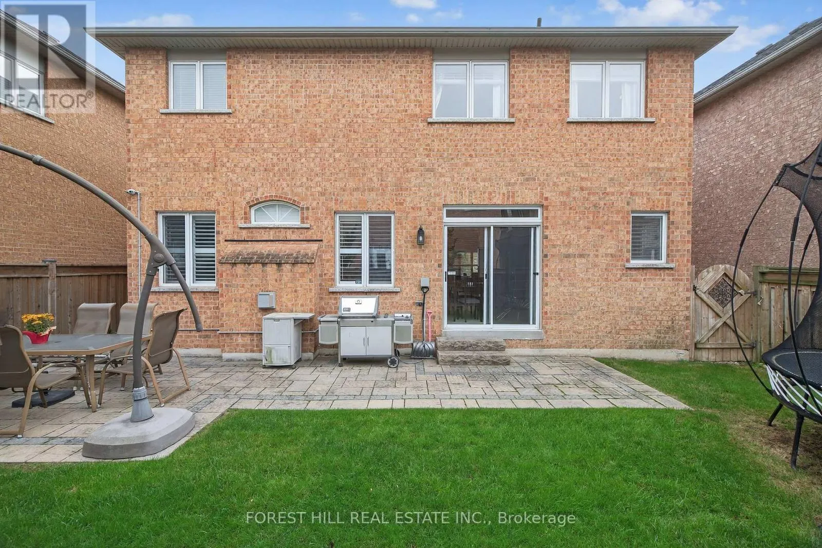 10 MENDEL CRESCENT