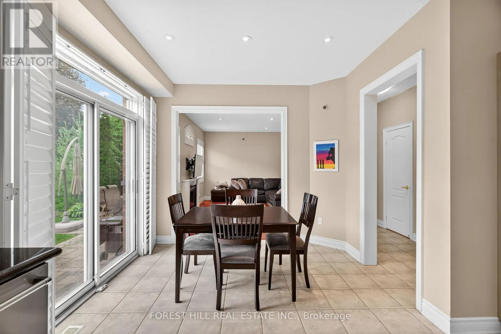 10 MENDEL CRESCENT