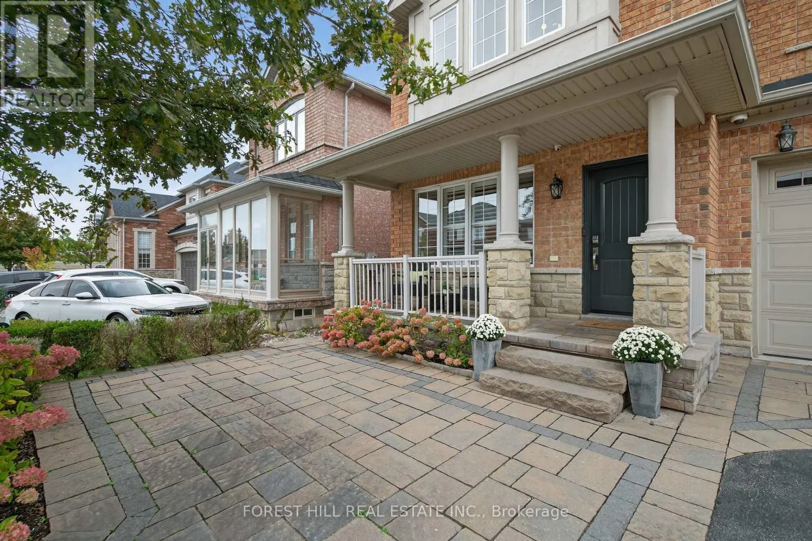 10 MENDEL CRESCENT