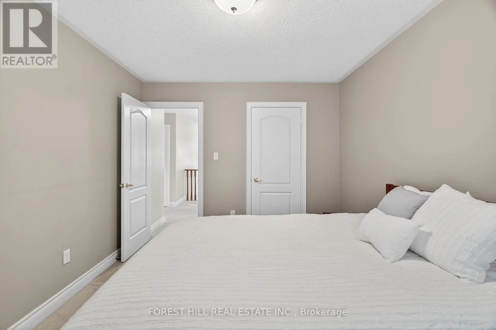 10 MENDEL CRESCENT
