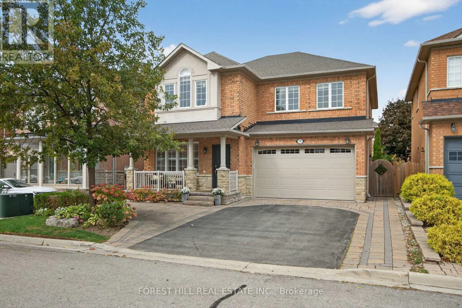 10 MENDEL CRESCENT