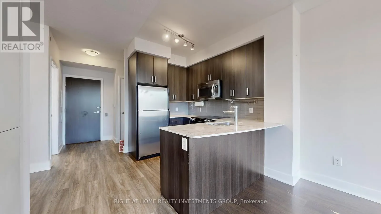 430 - 7608 YONGE STREET