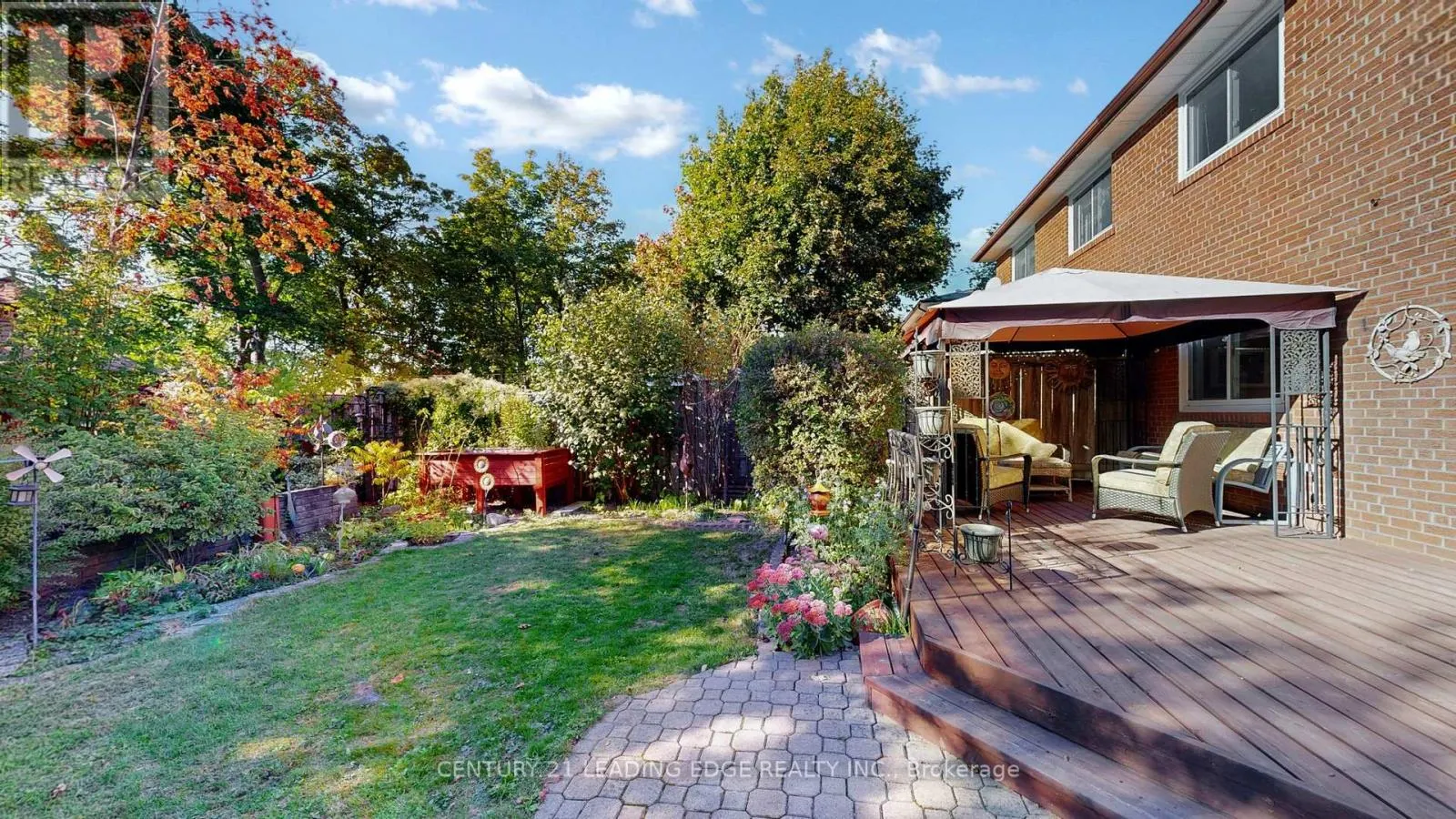 36 SHERWOOD FOREST DRIVE