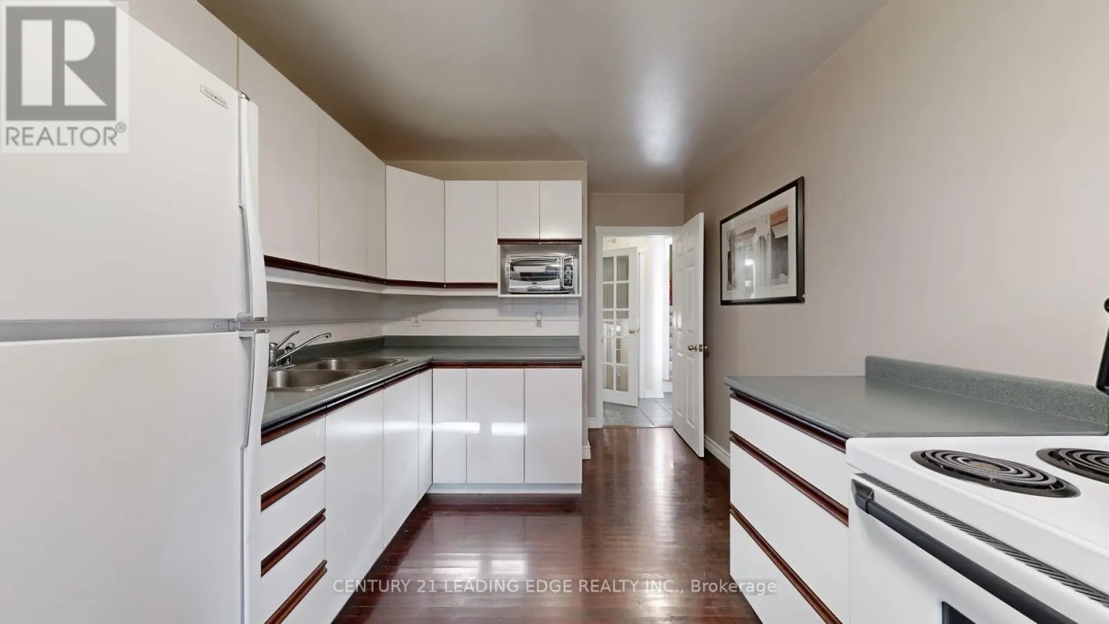 36 SHERWOOD FOREST DRIVE
