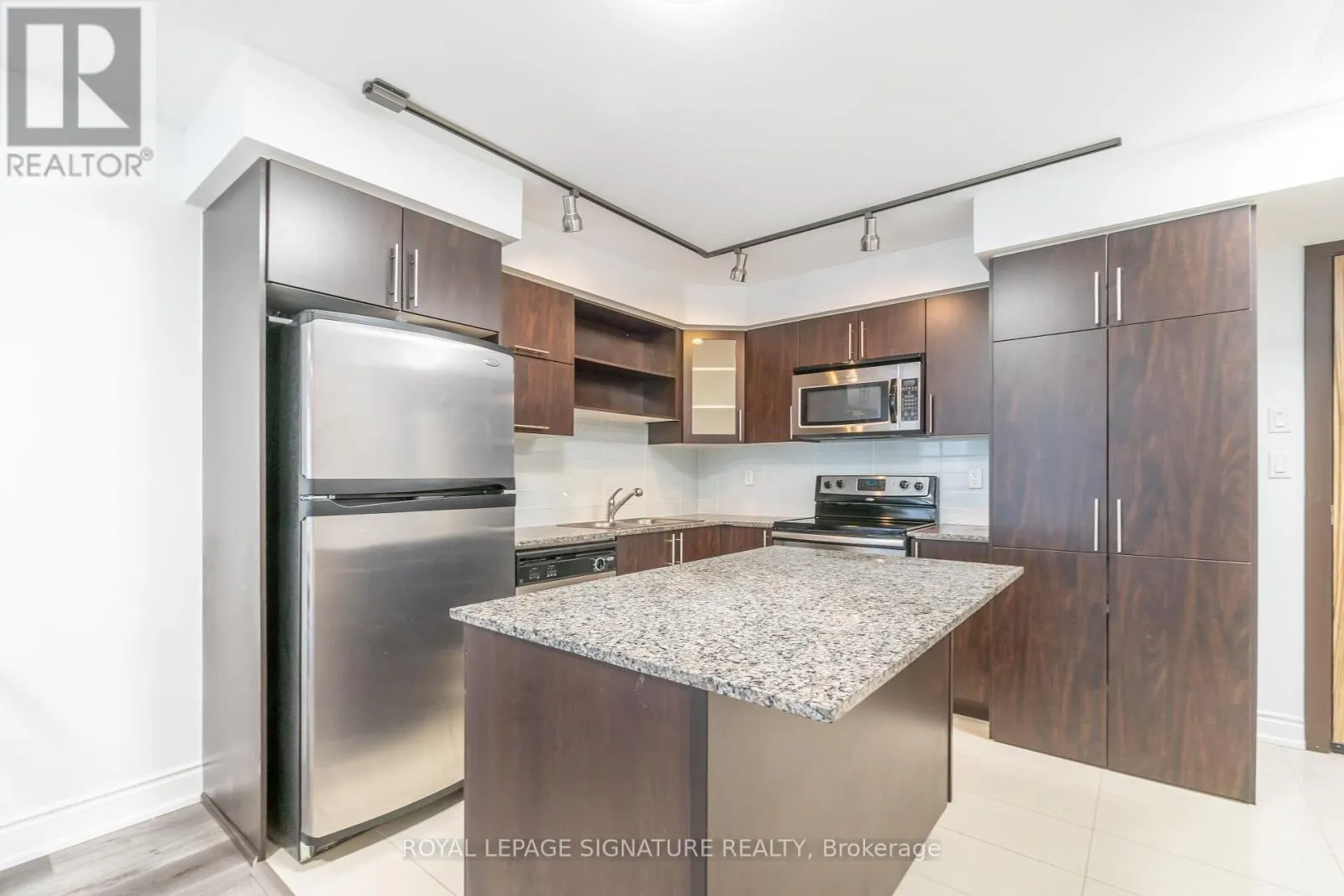 809 - 60 SOUTH TOWN CENTRE BOULEVARD