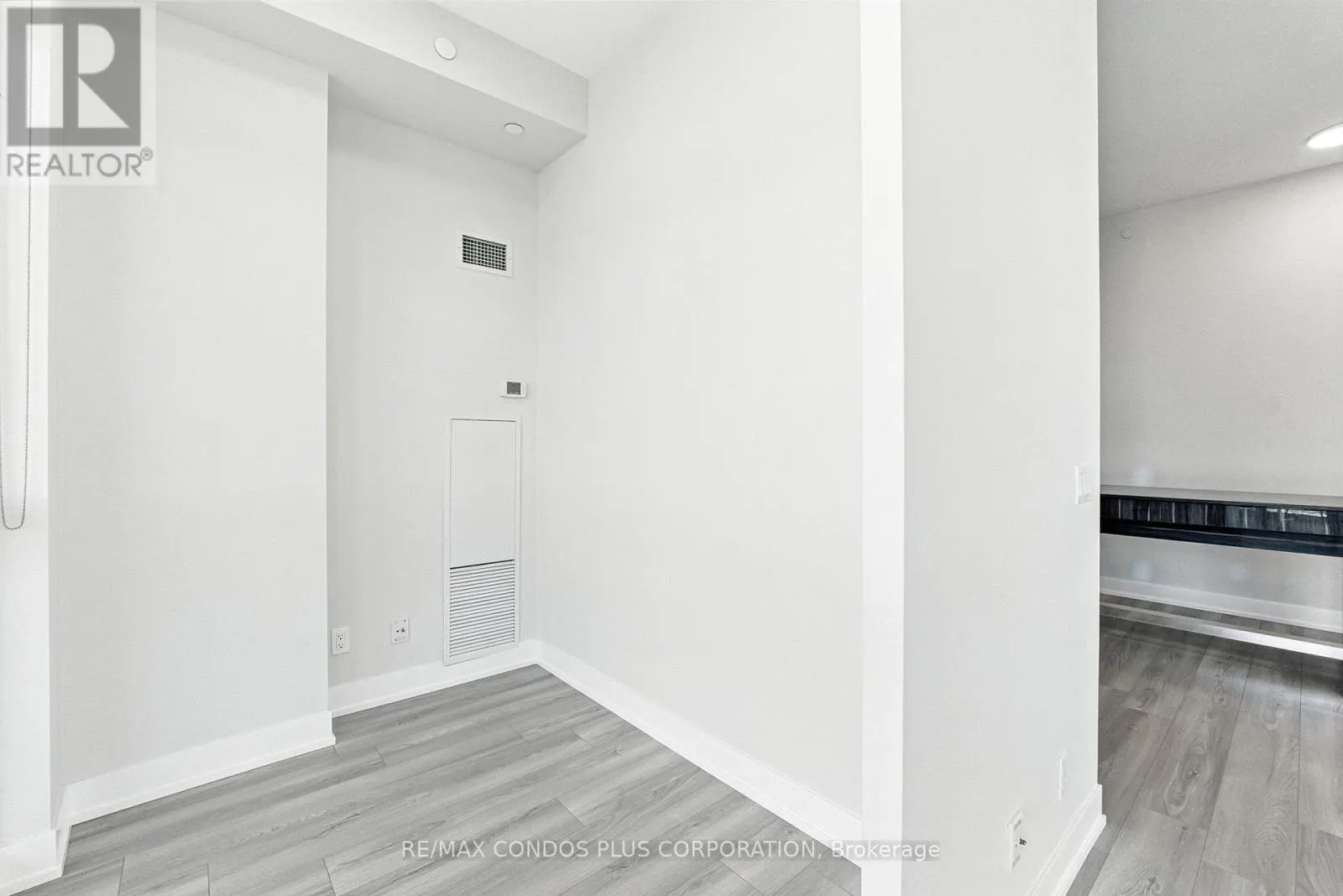 LPH15 - 9471 YONGE STREET