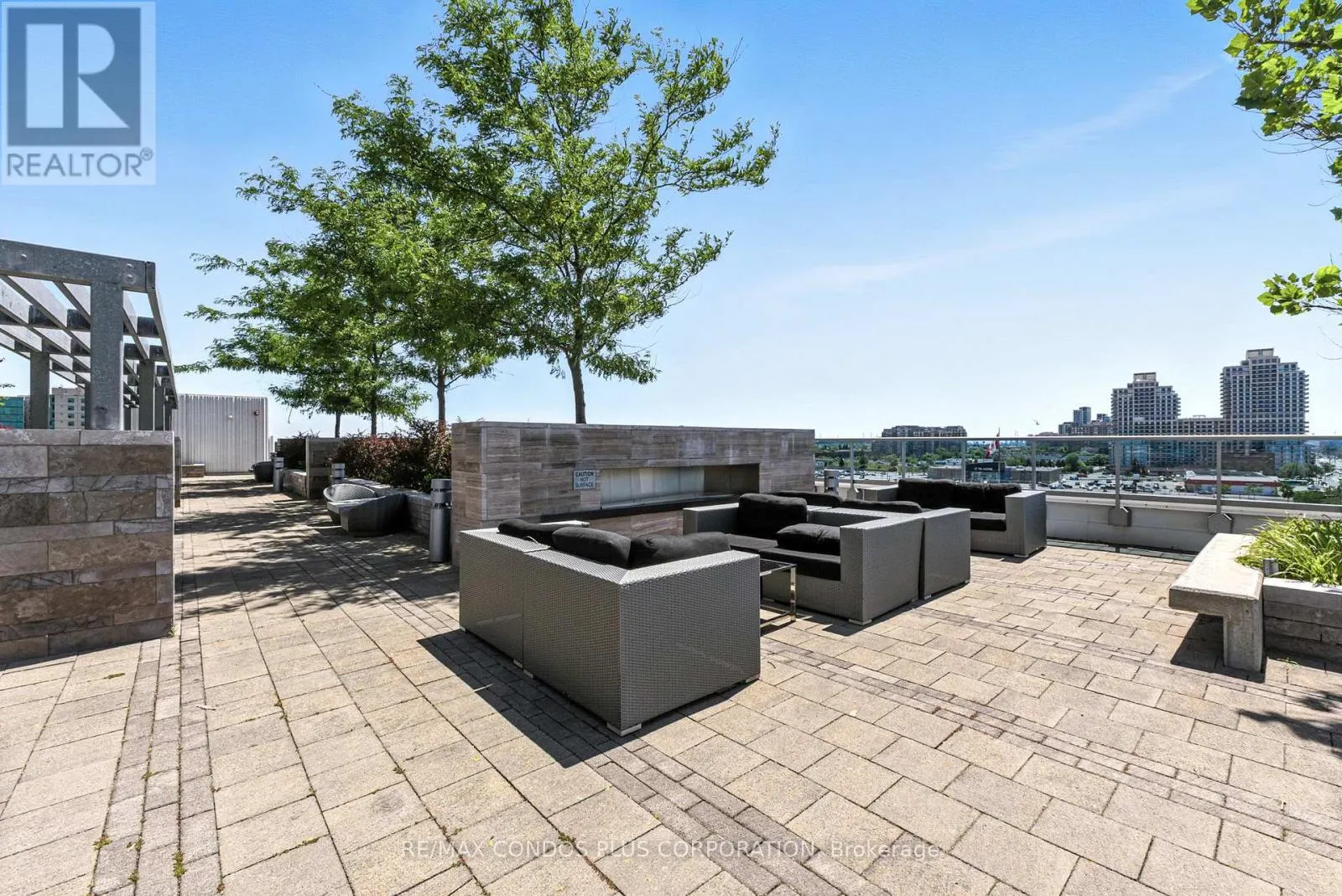 LPH15 - 9471 YONGE STREET