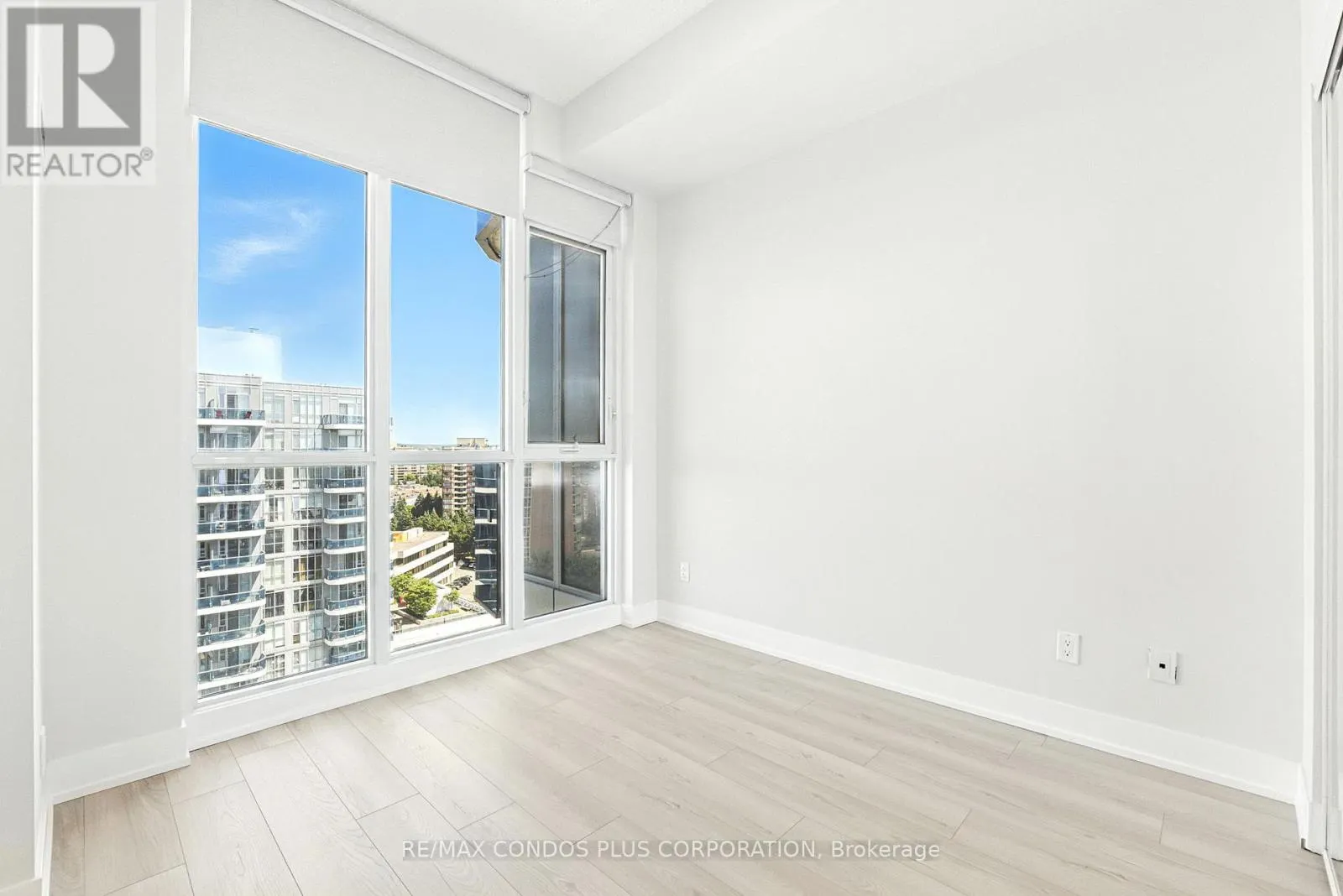 LPH15 - 9471 YONGE STREET
