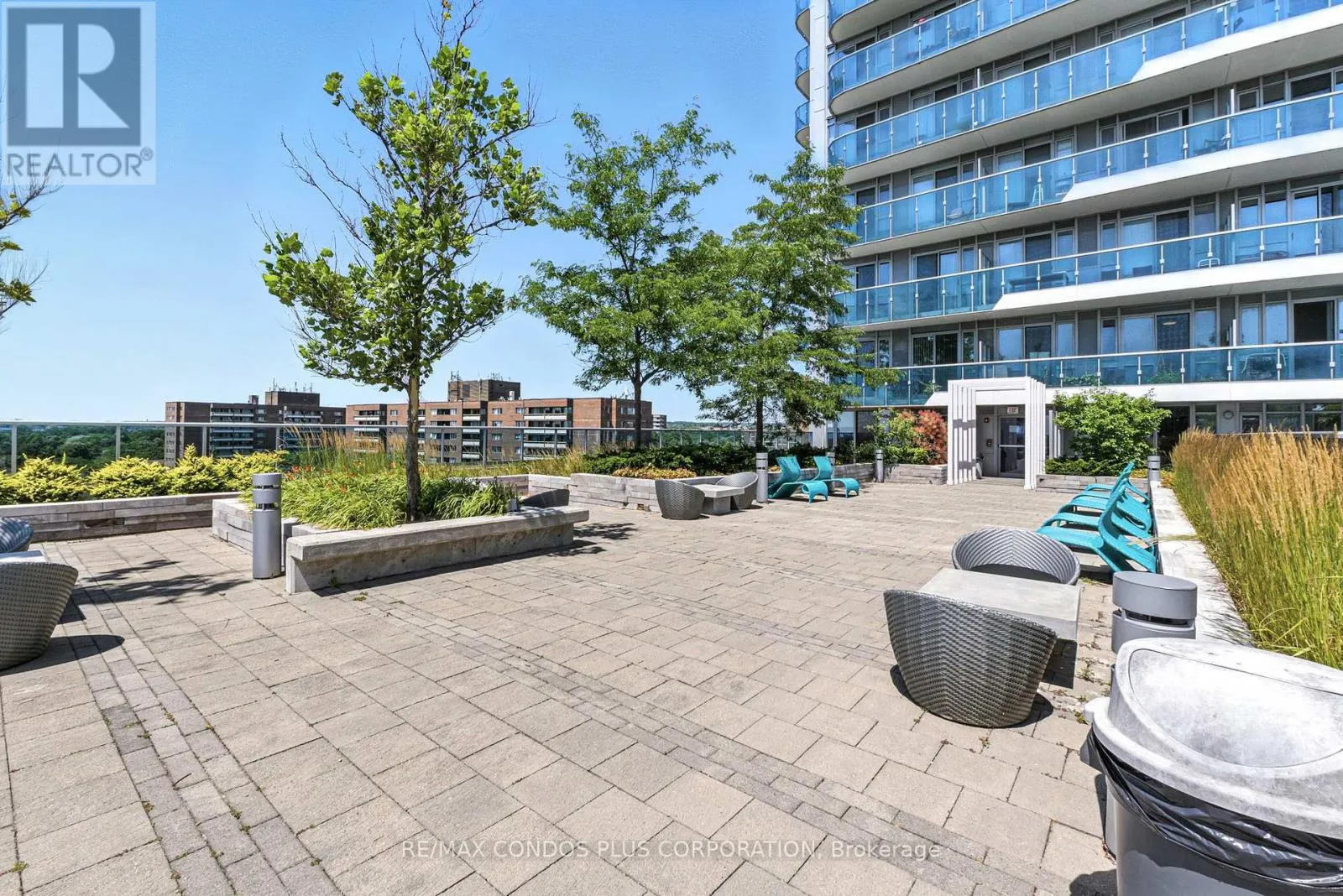 LPH15 - 9471 YONGE STREET