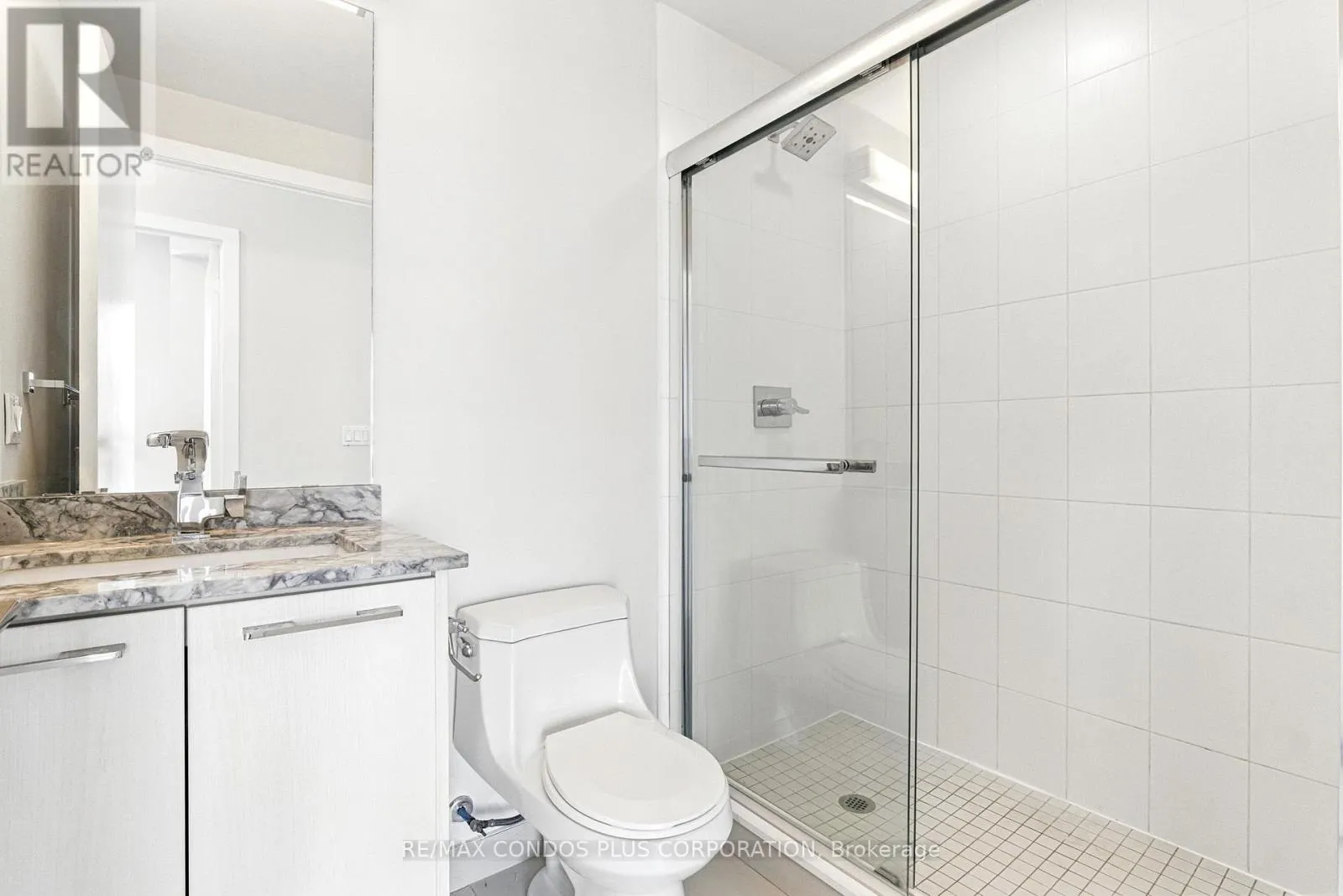 LPH15 - 9471 YONGE STREET
