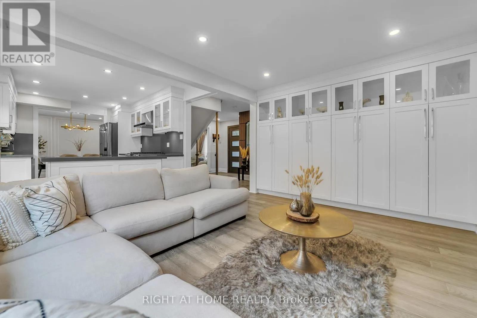 234 HEMLOCK DRIVE