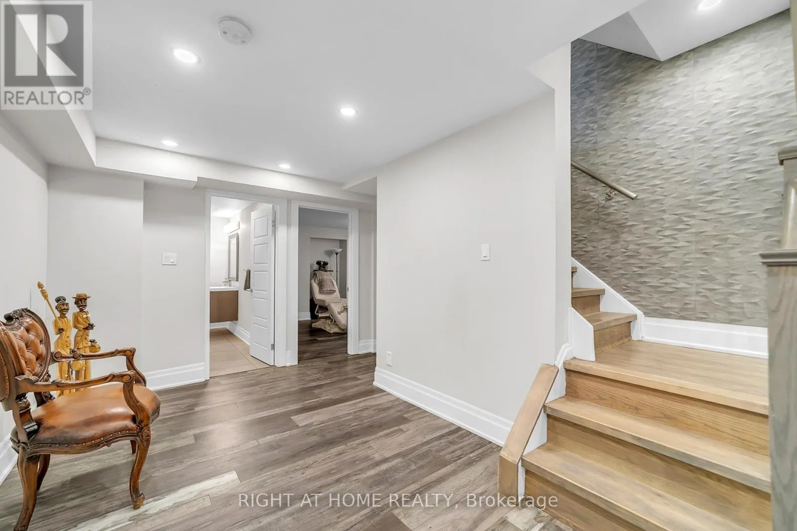 234 HEMLOCK DRIVE