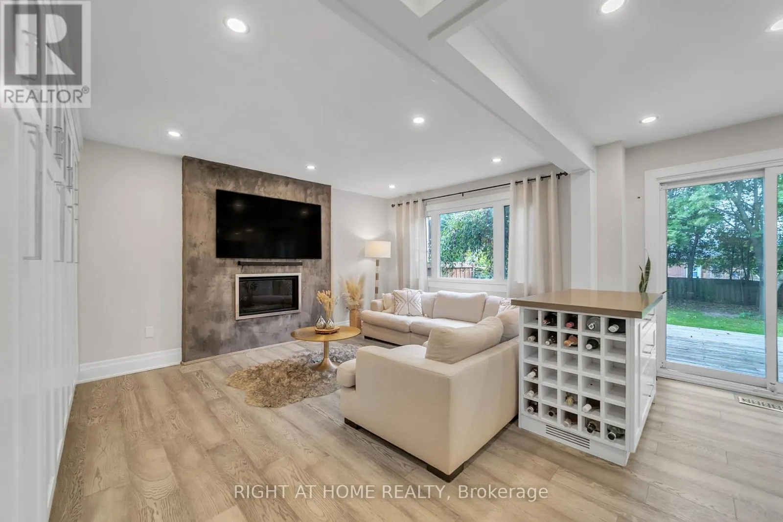234 HEMLOCK DRIVE