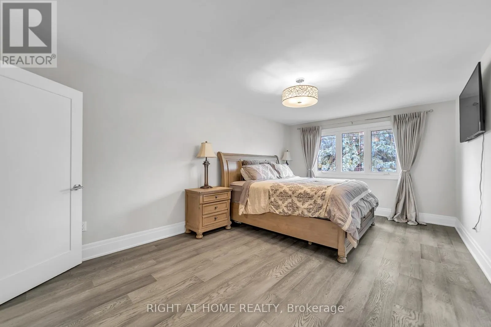 234 HEMLOCK DRIVE