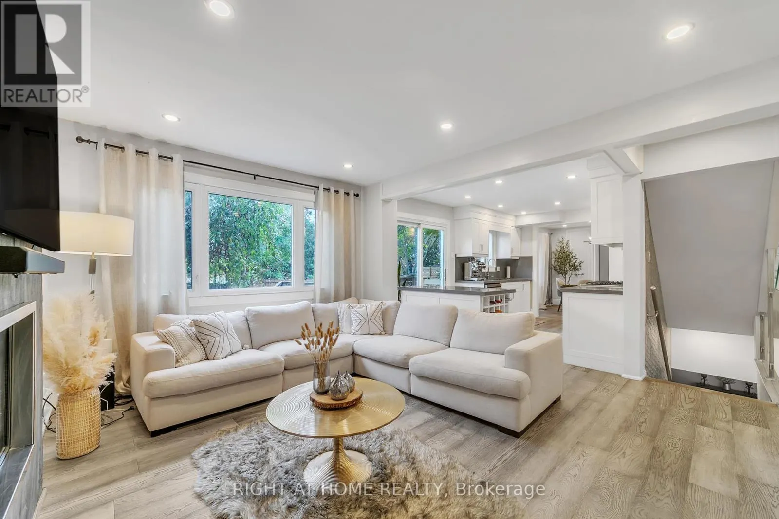 234 HEMLOCK DRIVE