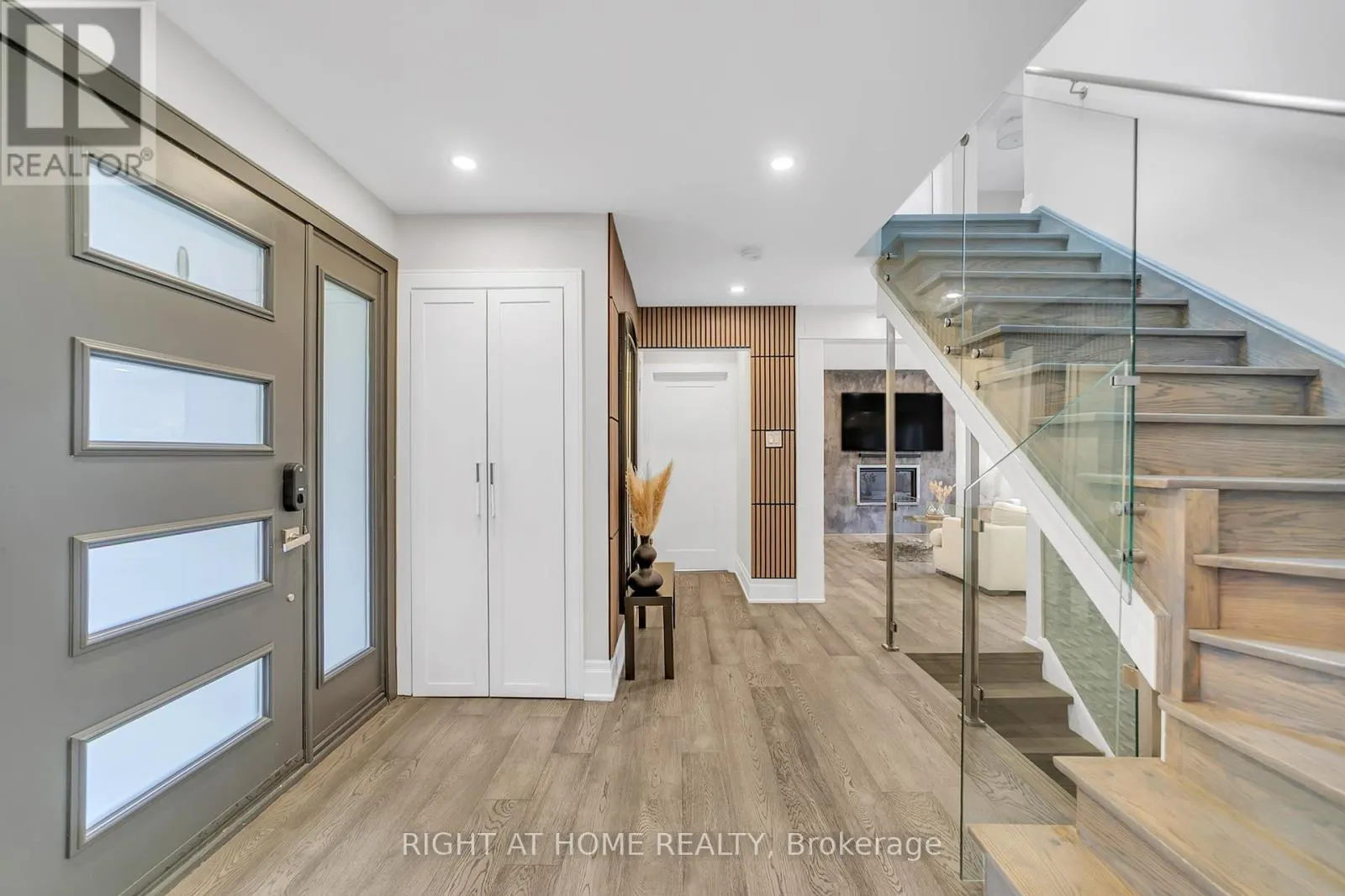 234 HEMLOCK DRIVE