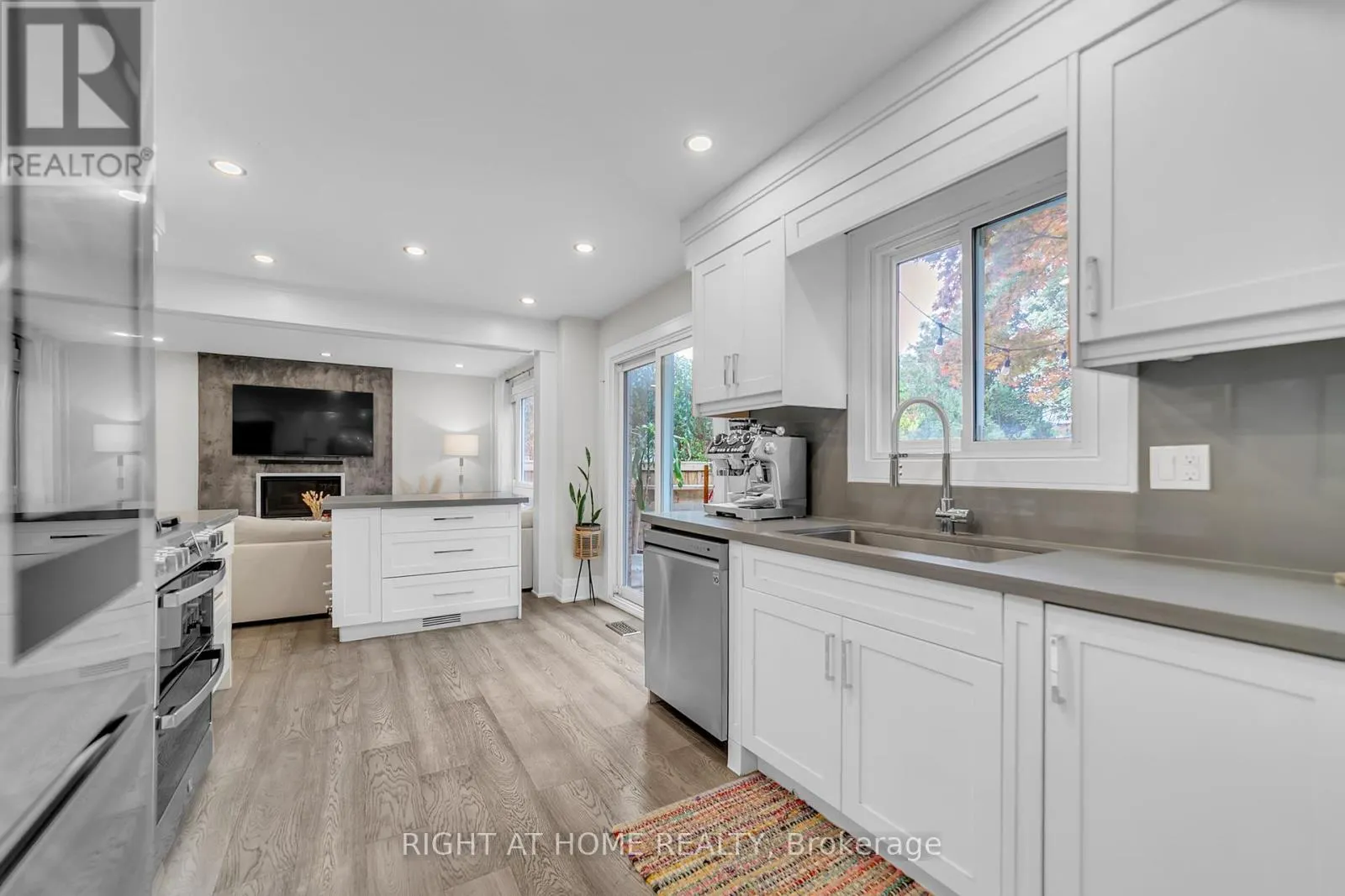 234 HEMLOCK DRIVE